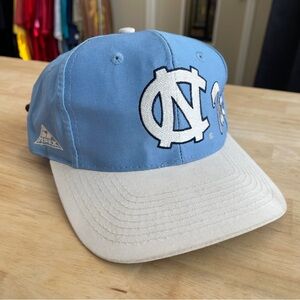 Vintage 90s Apex One North Carolina Tar Heels Hat Leather Strapback NCAA